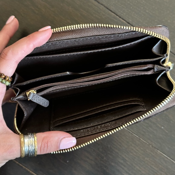 Michael Kors gold, brown snake print wallet - Used - Picture 3 of 5